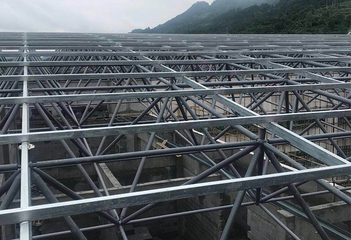 邵阳仁怀冠英学校艺体楼网架